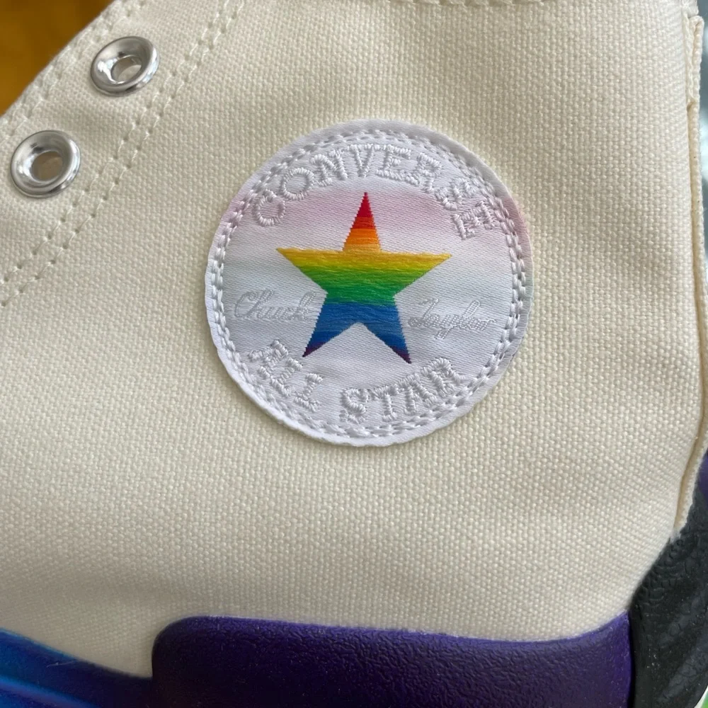 CONVERSE Run Star Motion CX Platform Pride- AUTHENTIC!